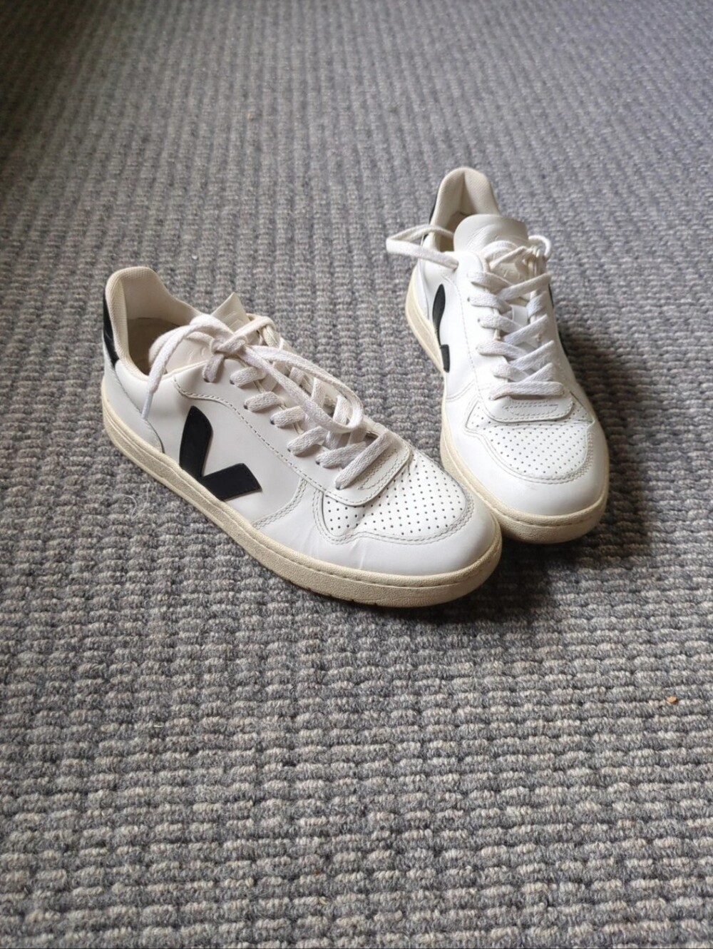 Women's veja V -10
